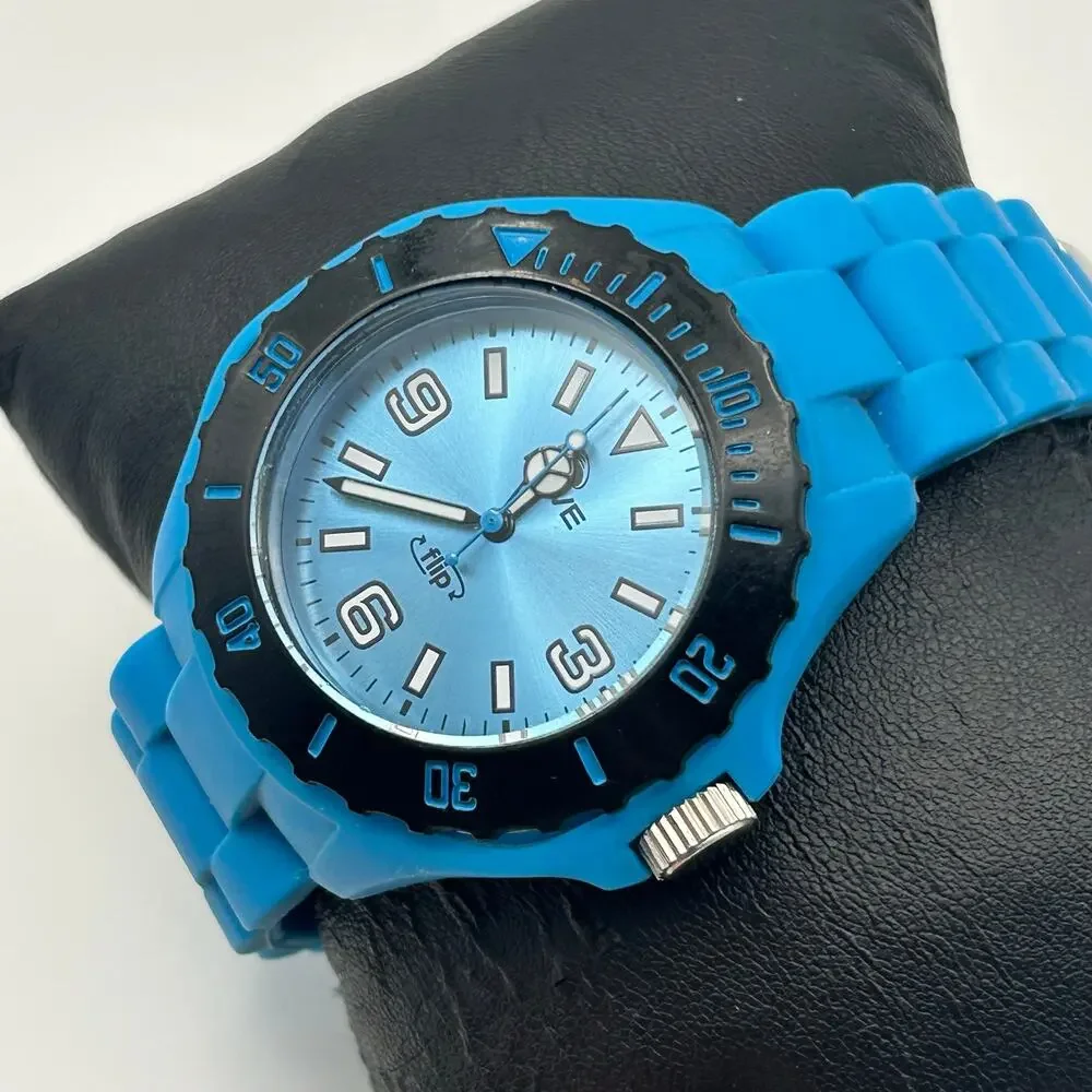 RAVE Blue Tone Rotating Bezel Women’s Analog Watch Working New Battery